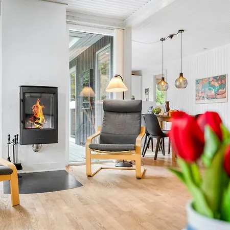 Atla - 2-5km From The Sea By Interhome *